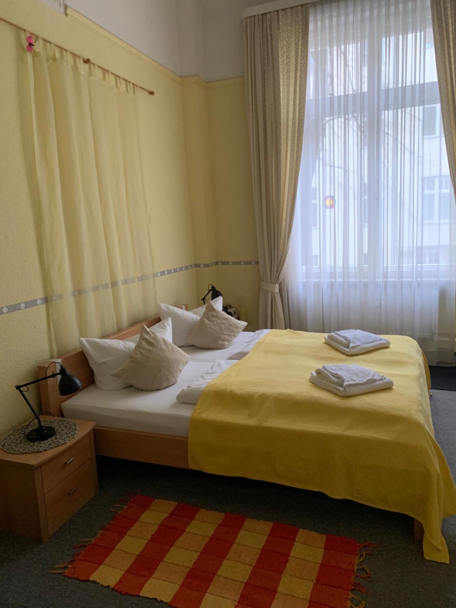 Hotel Pension Senta Berlin Exterior foto